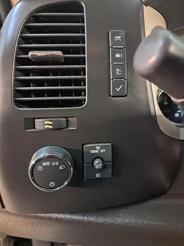 Chevrolet Silverado 1500 4 RM, Cabine allongée, 143,5 po, LT 201 - Photo 8