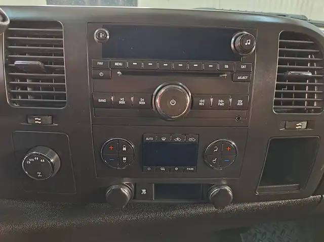 Chevrolet Silverado 1500 4 RM, Cabine allongée, 143,5 po, LT 201 - Photo 11