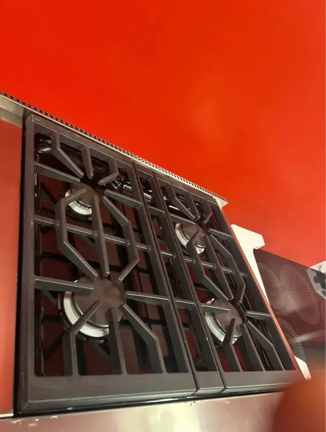 30" Wolf Cook Top NG - Photo 3