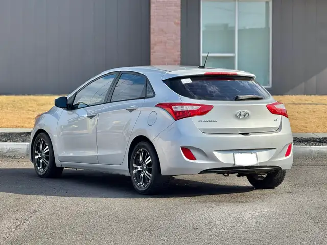 2012 HYUNDAI ELANTRA - Photo 2
