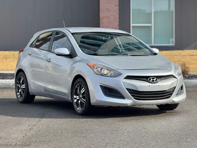 2012 HYUNDAI ELANTRA - Photo 4