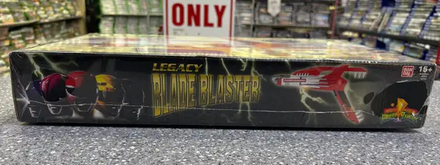 Bandai Power Rangers 2 Legacy Blade Blaster Boxed - Photo 3