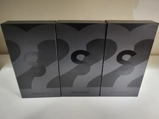 Samsung Galaxy S22 ULTRA  512GB  - for Sale $575 !!