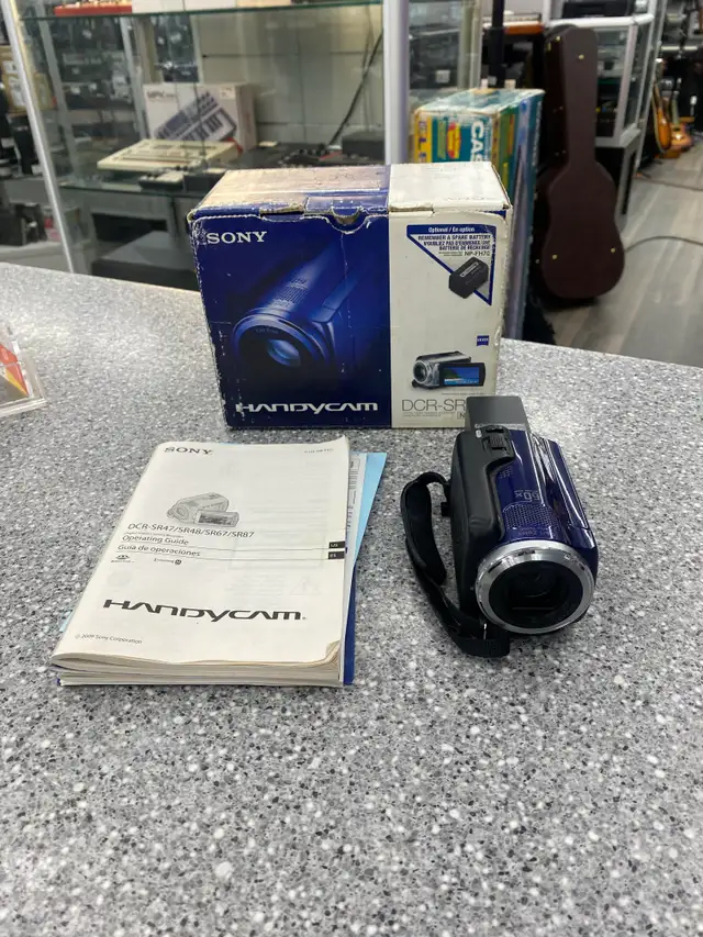 Sony DCR-SR47 HandyCam Camcorder