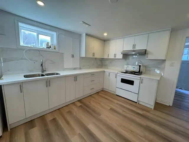 Modern 2-Bedroom Legal Walkout Basement | Prime Brampton Locatio - Photo 5