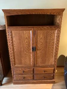 Deluxe TV Cabinet / Display Case