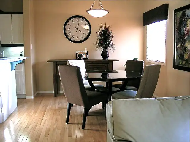 FURNISHED SW HOUSE! ALL UTILITIES! 3BED DEN! IK NET! TV! GARAGE! - Photo 6