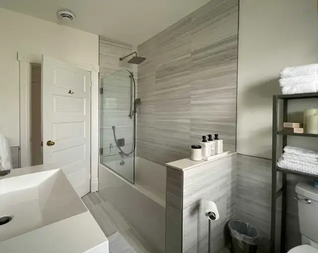 3 Beds 2 Baths Apartment - Photo 9