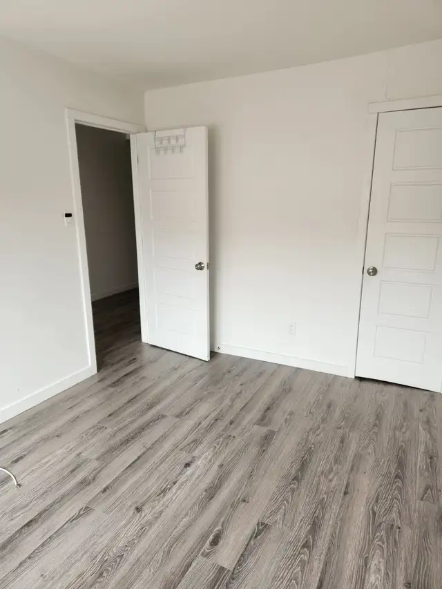 4 1/2 disponible immédiatement, près du métro Cadillac - Photo 7