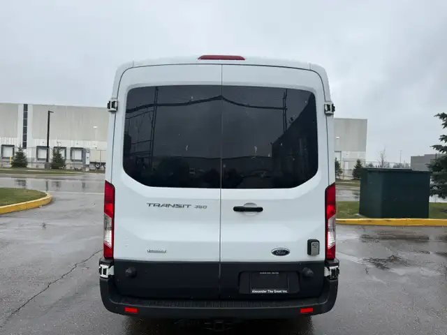 2015 Ford Transit Wagon Ford Transit - 12 Passengers - Photo 6