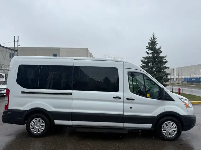 2015 Ford Transit Wagon Ford Transit - 12 Passengers - Photo 8