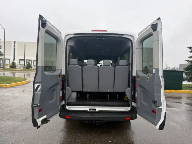 2015 Ford Transit Wagon Ford Transit - 12 Passengers - Photo 10