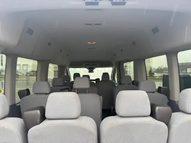 2015 Ford Transit Wagon Ford Transit - 12 Passengers - Photo 11