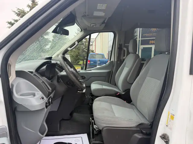 2015 Ford Transit Wagon Ford Transit - 12 Passengers - Photo 14