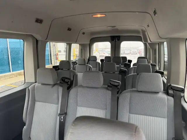 2015 Ford Transit Wagon Ford Transit - 12 Passengers - Photo 15