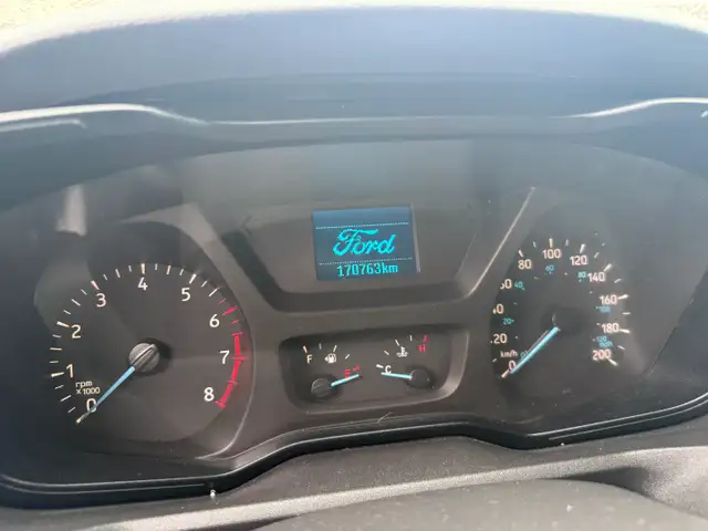 2015 Ford Transit Wagon Ford Transit - 12 Passengers - Photo 16