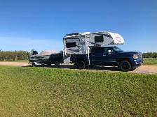 2010 Lance 855 Truck Camper