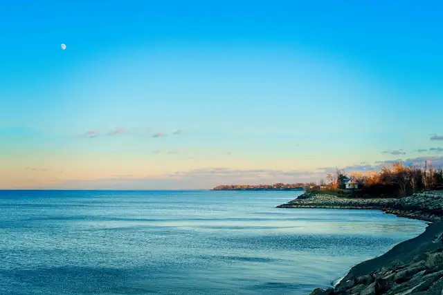 Rooms for Rent in Grimsby by the lake - Photo 4