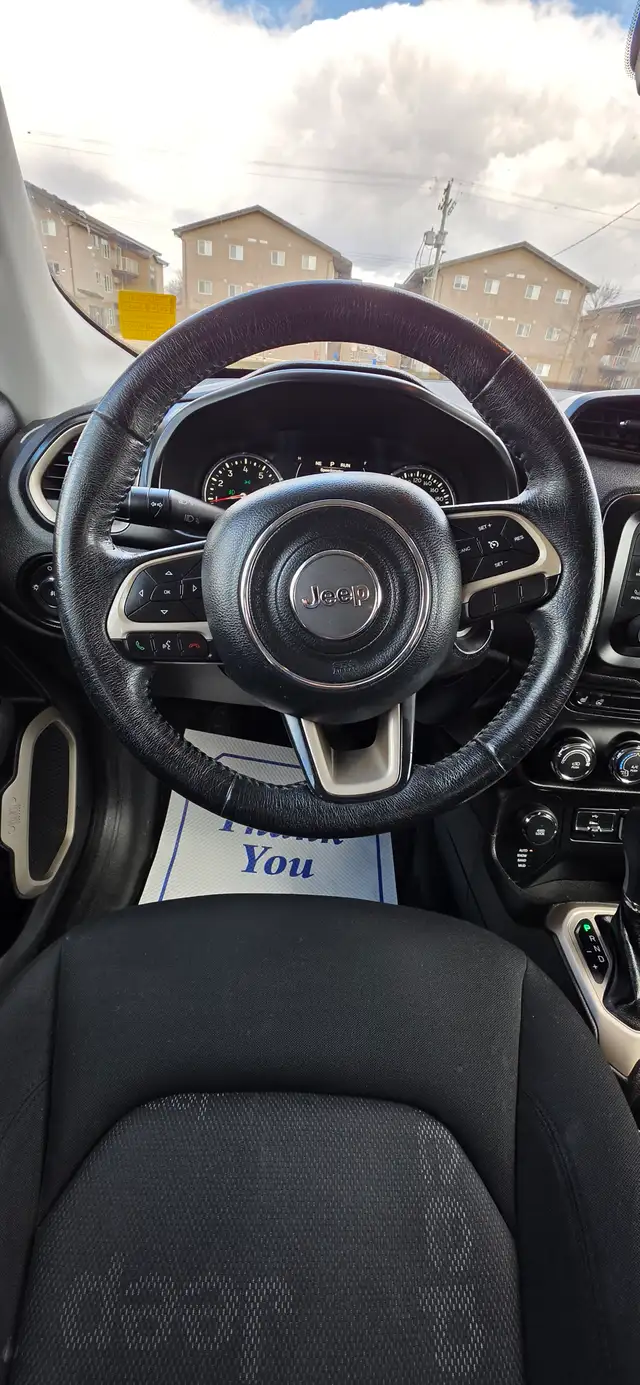 2016 Jeep Renegade North 4WD /LOW KM/LOCAL! - Photo 18