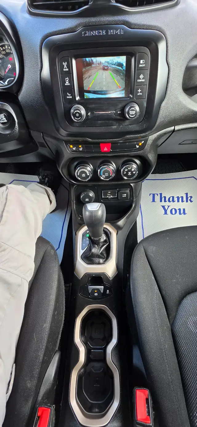 2016 Jeep Renegade North 4WD /LOW KM/LOCAL! - Photo 20