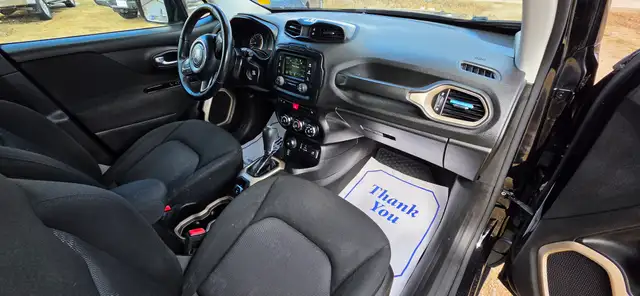 2016 Jeep Renegade North 4WD /LOW KM/LOCAL! - Photo 23