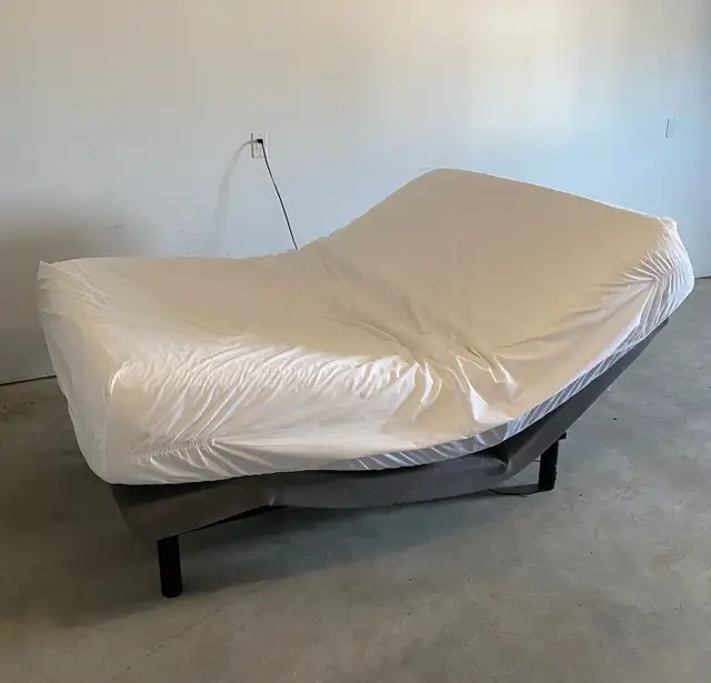 Queen size Tempurpedic Mattress with Power Adjustable Base - Photo 3