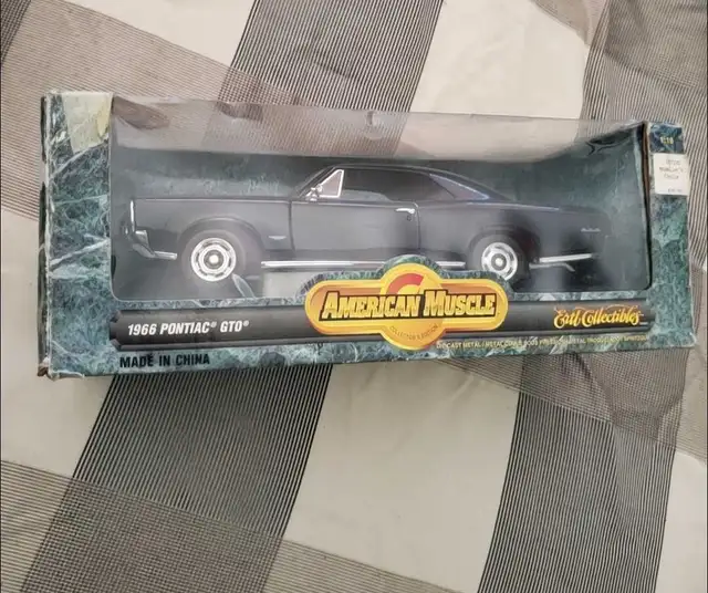 1:18 Diecast 1966 Pontiac GTO $60