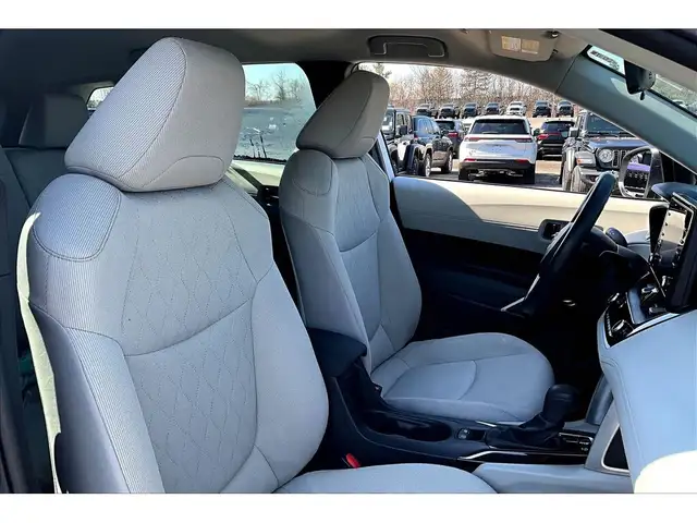 2022 Toyota Corolla Cross L | Heated Seats | SafetyTech | AWD - Photo 7