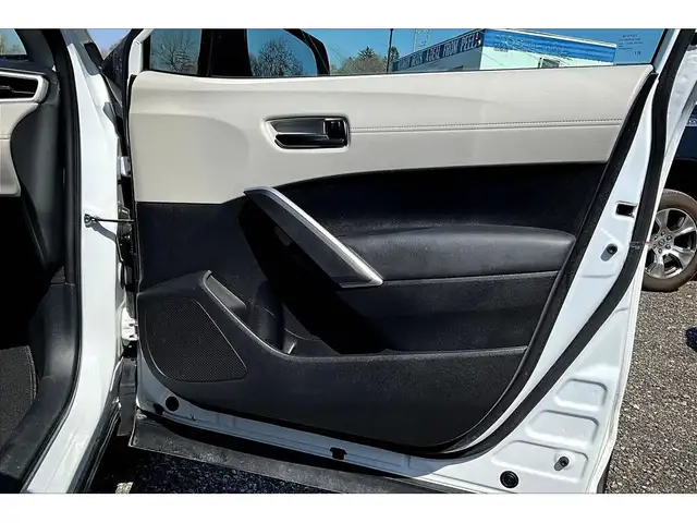 2022 Toyota Corolla Cross L | Heated Seats | SafetyTech | AWD - Photo 19