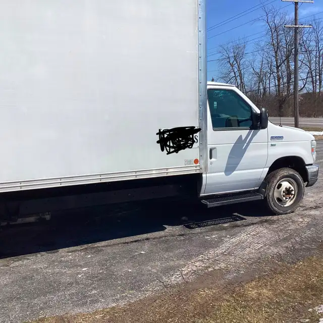 2016 cube van - Photo 4