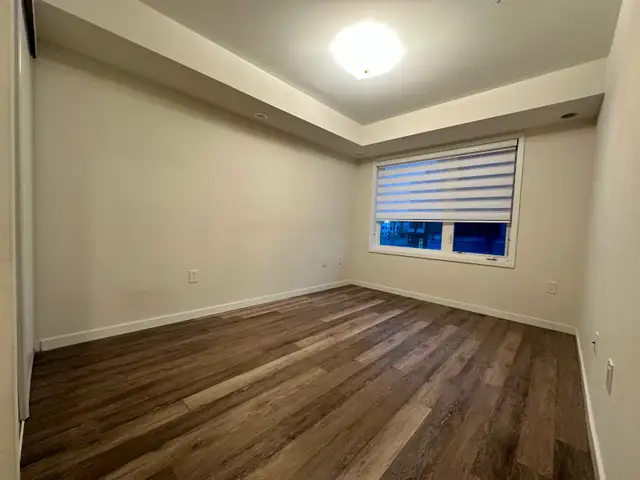 Pickering Townhouse | 2 Bed 2.5 Bathrooms | June 1 2026 - Photo 4