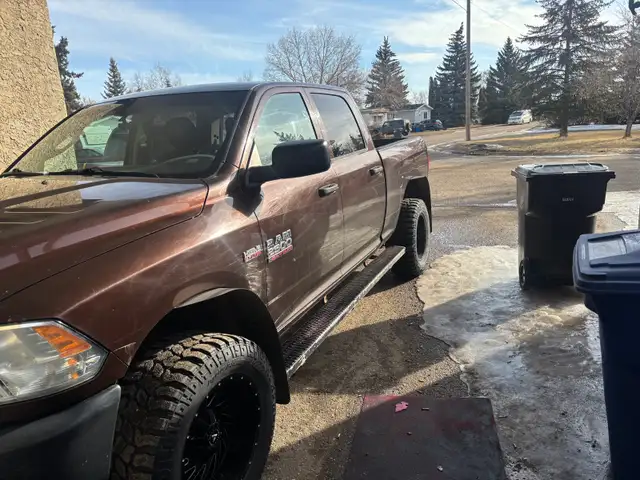 2014 ram 2500 heavy duty 5.7 L - Photo 2