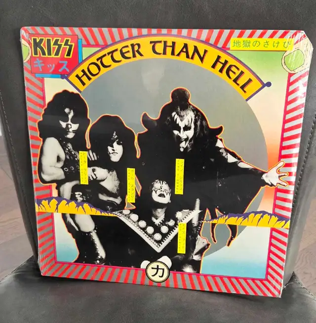 SEALED 1974 KISS HOTTER THAN HELL LP
