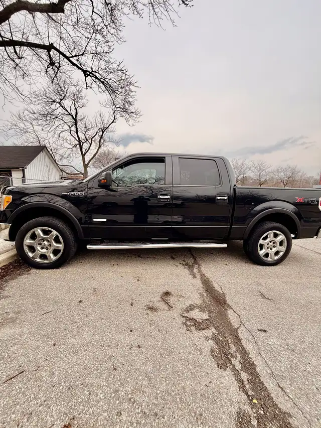 Fully loaded 2013 Ford F-150 XTR-XLT 4x4-4 door - Photo 3