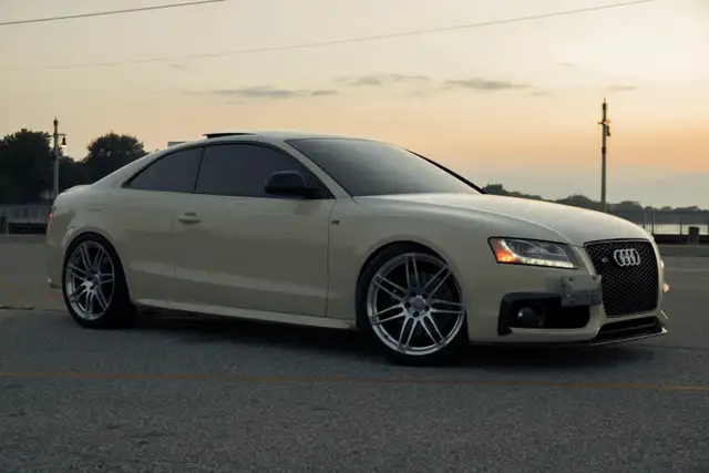 2009 Audi S5 v8 6 speed manual