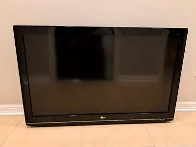 TV LG 47pc 1080P plasma Impeccable