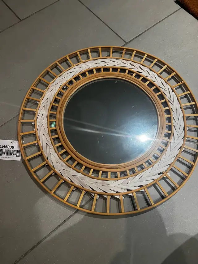 warehouse closing sale - Photo 3