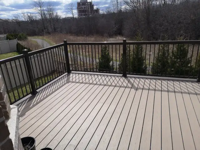 Spacious Master Bedroom in Modern NE Oakville Home (Traf/Dundas) - Photo 9