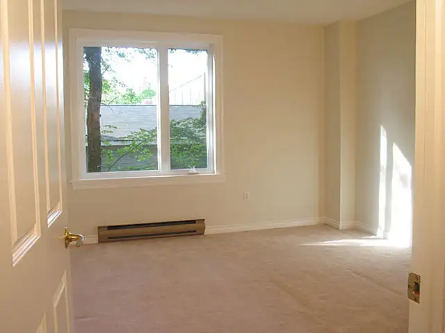 Spacious Quiet 2 bedroom Condo, Halifax South End, Oxford St. - Photo 9