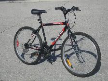 LIKE NEW 26' SUPERCYCLE SC1800 SERIES 18 SPEED MOUNTAIN BIKE!