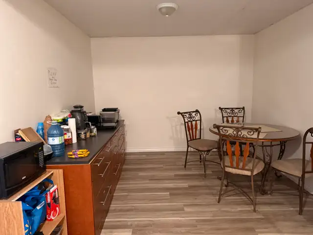 Spacious rm,  Close to Cornwall, $700 all inc, 20 to Vaudreuil - Photo 2