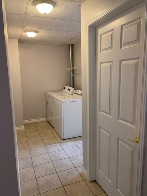 2 BR, Ground floor Apartment with screened Muskoka Rm, No Stairs - Photo 5