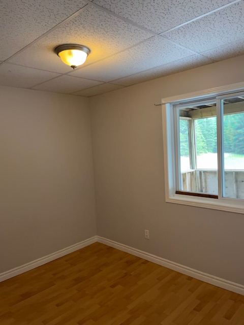 2 BR, Ground floor Apartment with screened Muskoka Rm, No Stairs - Photo 9