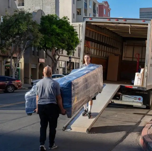 Déménageurs sympathiques – 119 $/heure - Photo 2