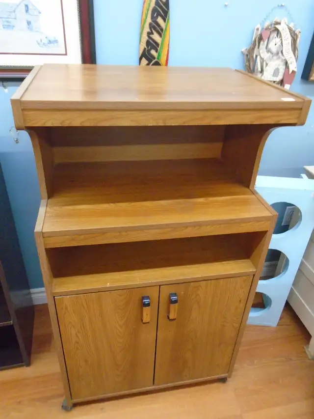 Microwave cart