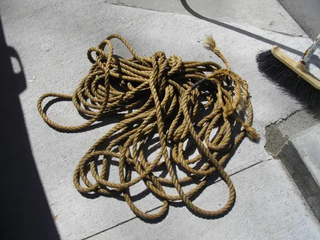 100 FEET 5/8 BRADED ROAP