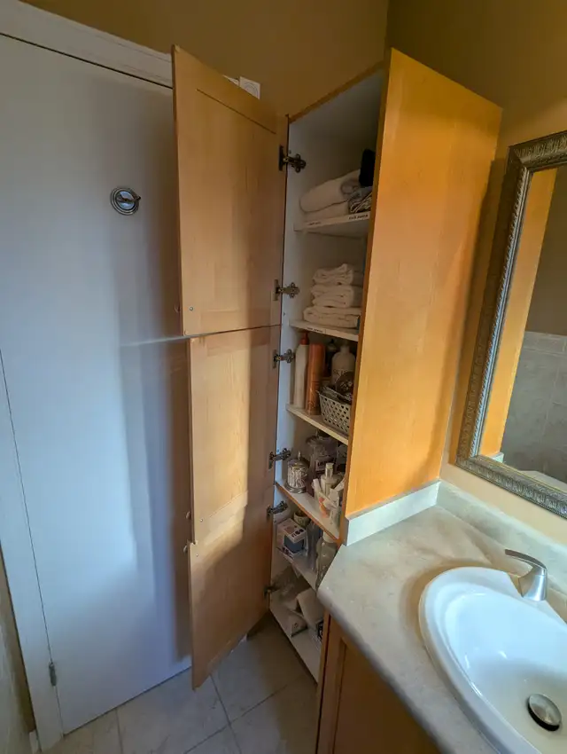 Complete Bathroom Maple Wood Cabinetry  5 piece - Photo 4