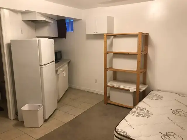 Bachelor Studio in East Oakville (Very close to Mississauga) - Photo 7