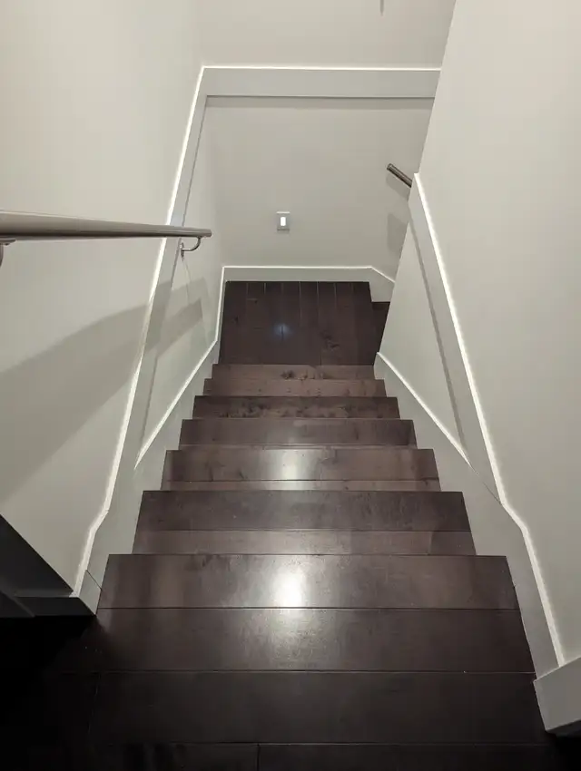 Front Duplex – Private Bedroom & Private Bathroom - Langara - Photo 6