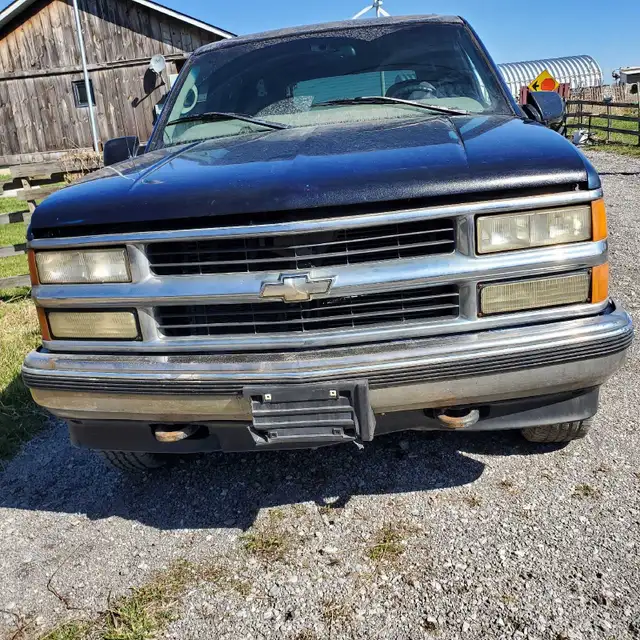 CHEVROLET TAHOE/SUBURBAN 1997 - Photo 3